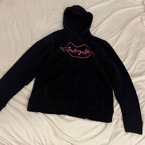 Soulcycle Black Sweatshirt with Pink Graphic lips